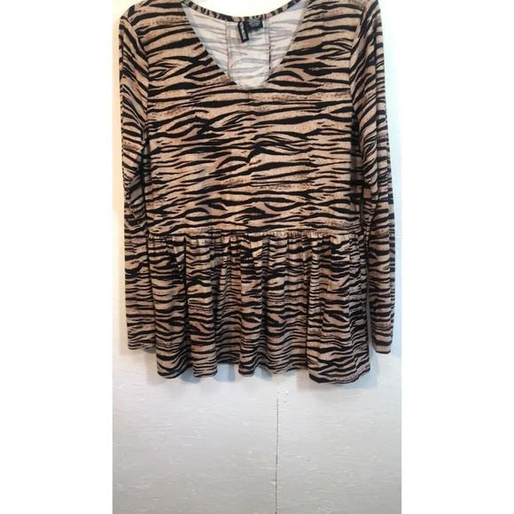 Animal Print Long Sleeve Peplum Top V Neck Blouse - Picture 3 of 15